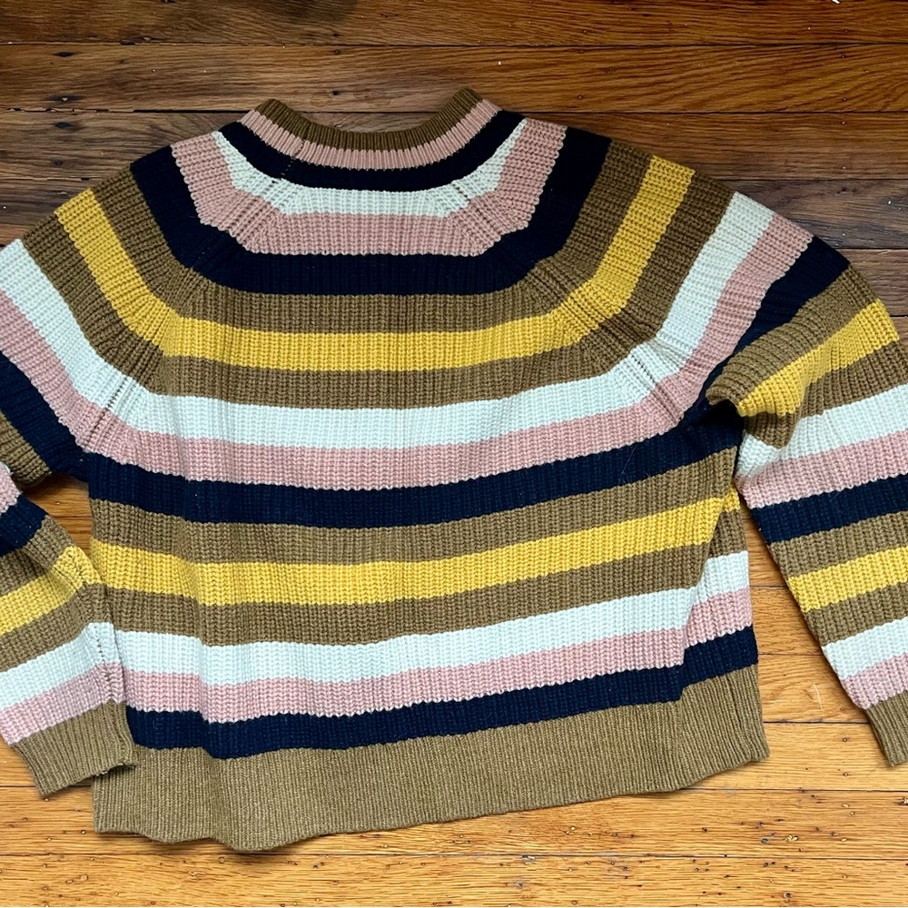 Madewell stripped, cropped sweater. Size small - Picture 5 of 6